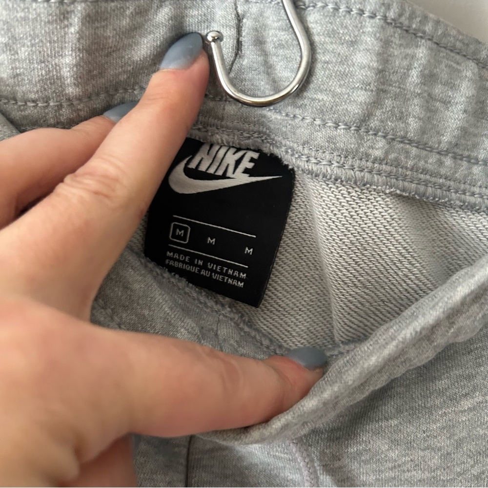 Nike sportswear club French terry athletic shorts M - Picture 4 of 7